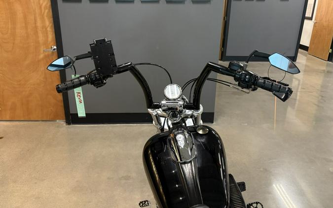 2013 Harley-Davidson® Breakout® Vivid Black