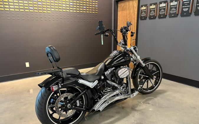 2013 Harley-Davidson® Breakout® Vivid Black