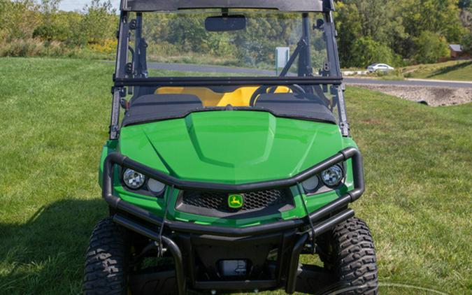 2022 John Deere Gator XUV560E 2-Passenger