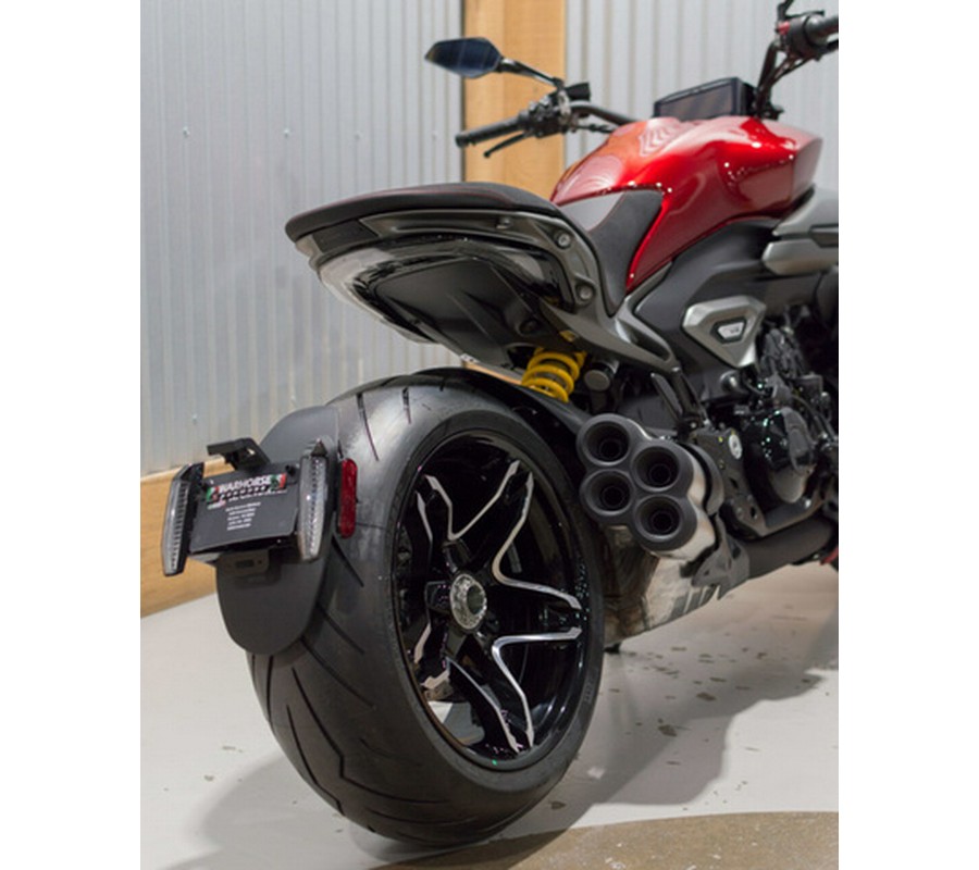 2026 Ducati XDiavel V4 Burning Red