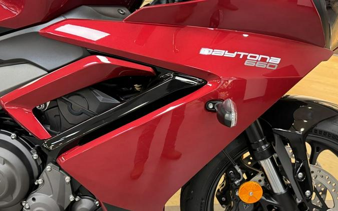 2025 Triumph Daytona 660 Carnival Red/Sapphire Black