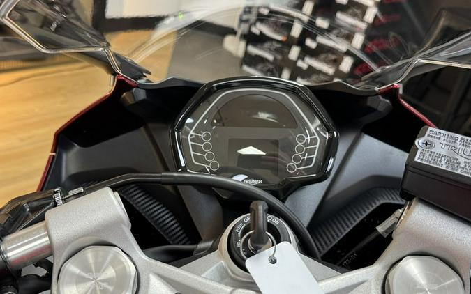 2025 Triumph Daytona 660 Carnival Red/Sapphire Black