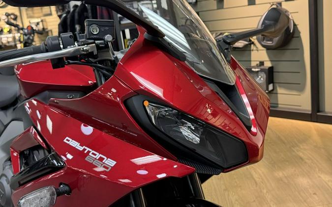 2025 Triumph Daytona 660 Carnival Red/Sapphire Black