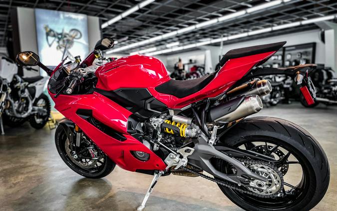 2026 DUCATI PANIGALE V2 896