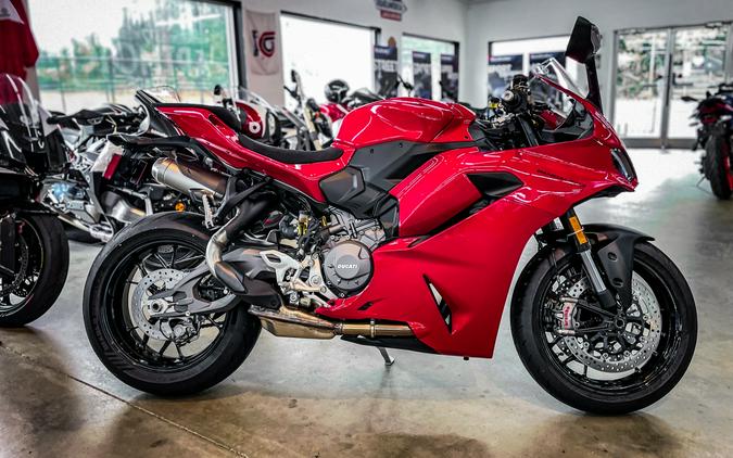 2026 DUCATI PANIGALE V2 896