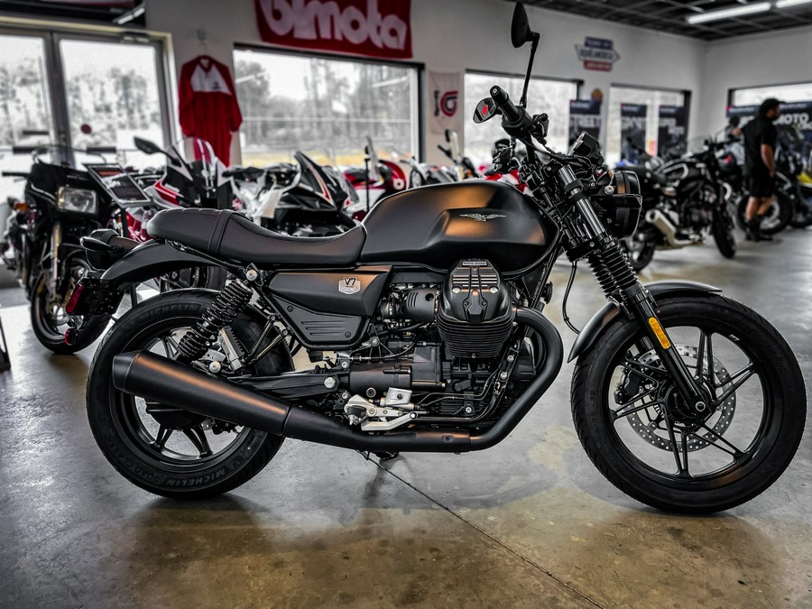 2026 MOTO GUZZI V7 STONE