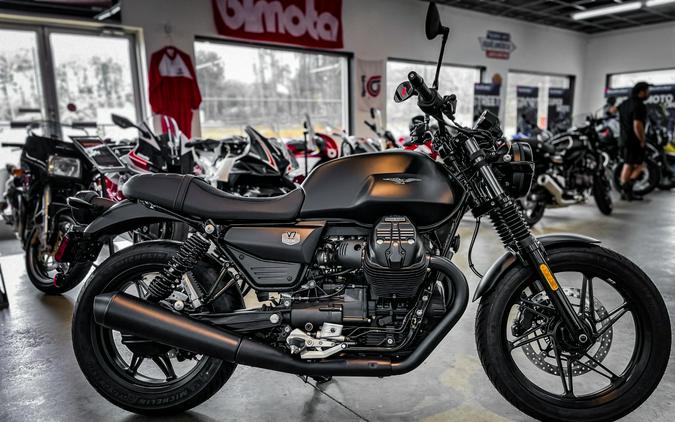2026 MOTO GUZZI V7 STONE