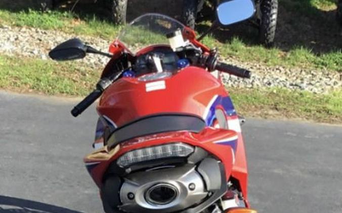 2025 Honda® CBR650R E-Clutch