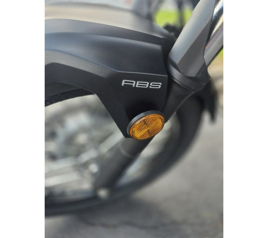 2026 Kawasaki Versys®-X 300 ABS