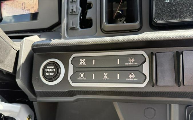 2026 Can-Am Defender XT HD11 With 10.25 In.Display