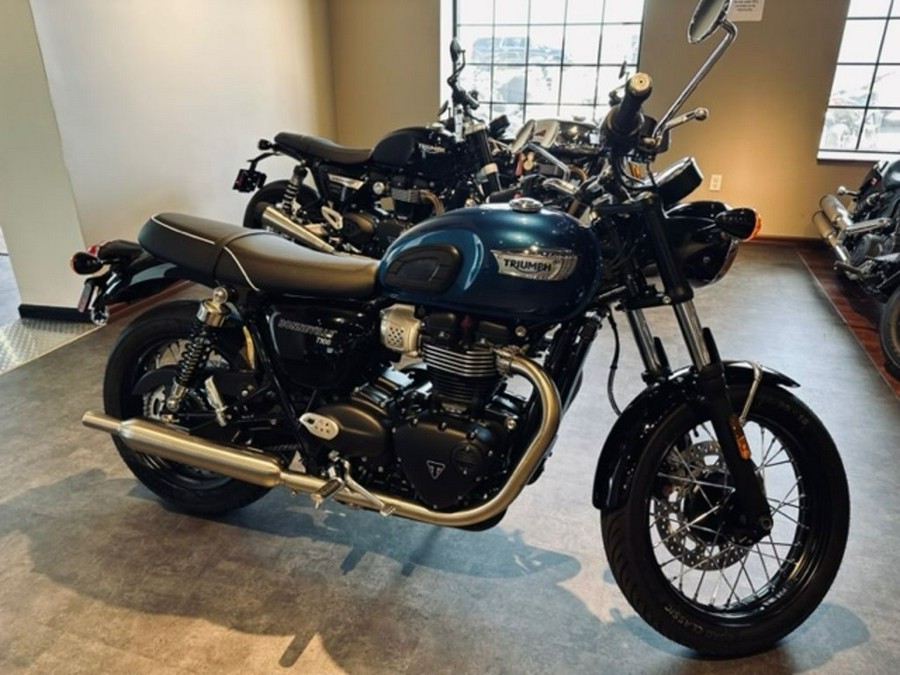 2023 Triumph Bonneville T100 (Chrome Edition)