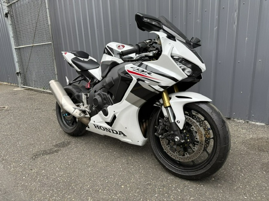 2025 Honda CBR10RRS