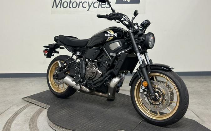 2025 Yamaha XSR 700