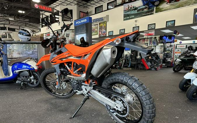 2024 KTM 690 Enduro R