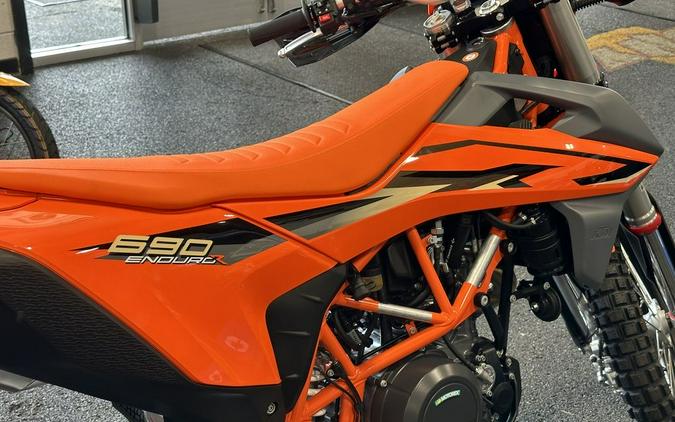 2024 KTM 690 Enduro R