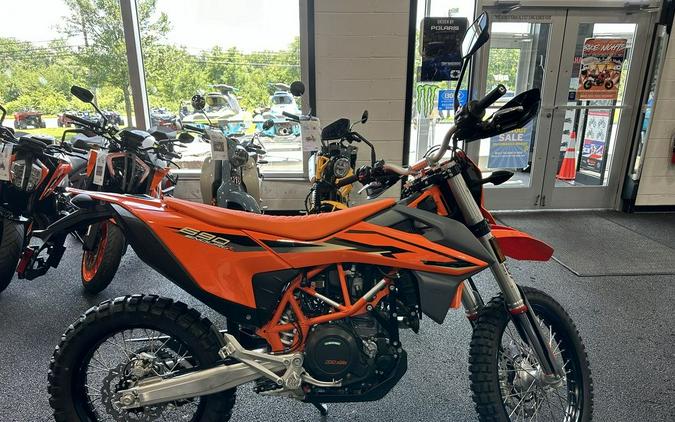 2024 KTM 690 Enduro R