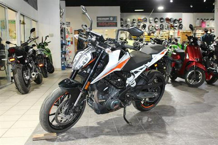 2022 KTM 390 Duke