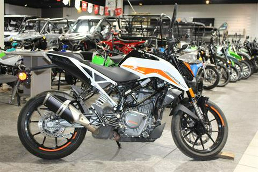 2022 KTM 390 Duke