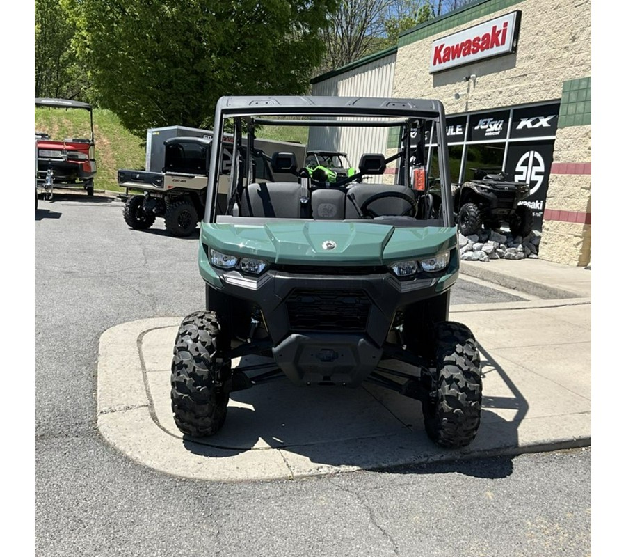 2025 Can-Am® Defender MAX HD7