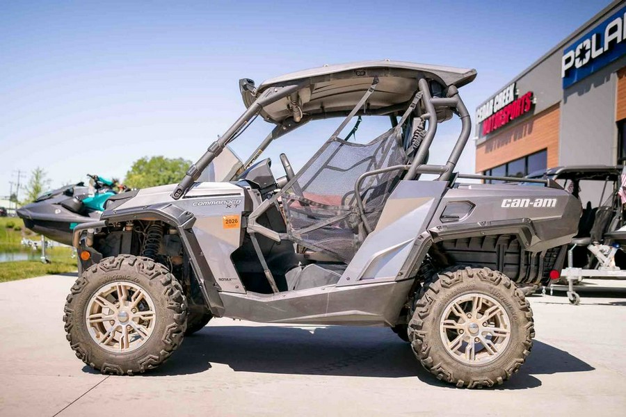 2014 Can-Am® Commander™ XT™ 800 Pure Magnesium Metallic