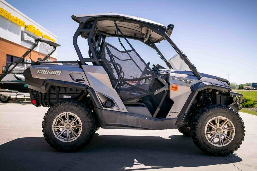 2014 Can-Am® Commander™ XT™ 800 Pure Magnesium Metallic