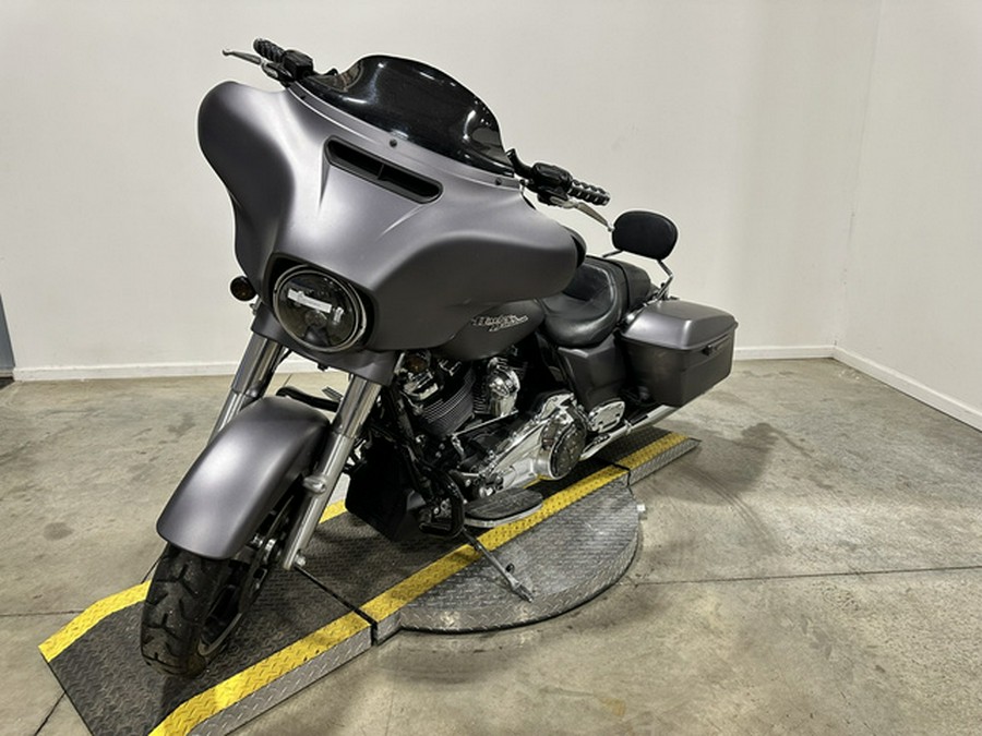 2017 Harley-Davidson Street Glide Special