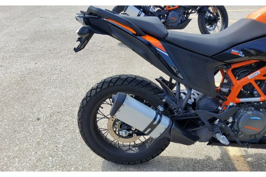 2023 KTM ADVENTURE 390