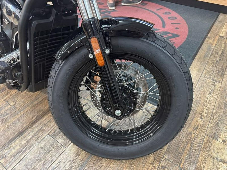 2025 Indian Motorcycle® Super Scout® Black Metallic