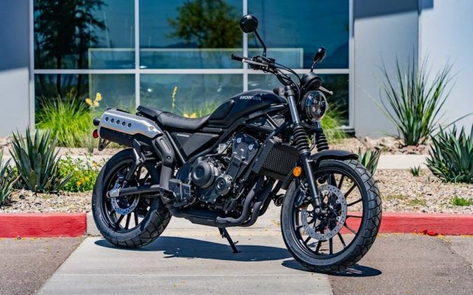 2025 Honda SCL500