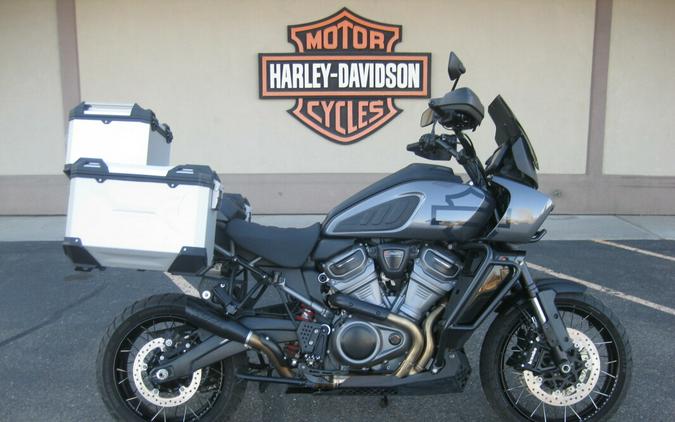 2021 Harley-Davidson Pan America™ 1250 Special Gauntlet Gray Metallic