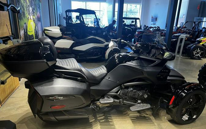 2023 Can-Am Spyder F3 Limited Dark Wheels