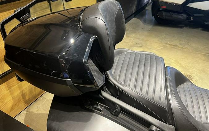 2023 Can-Am Spyder F3 Limited Dark Wheels