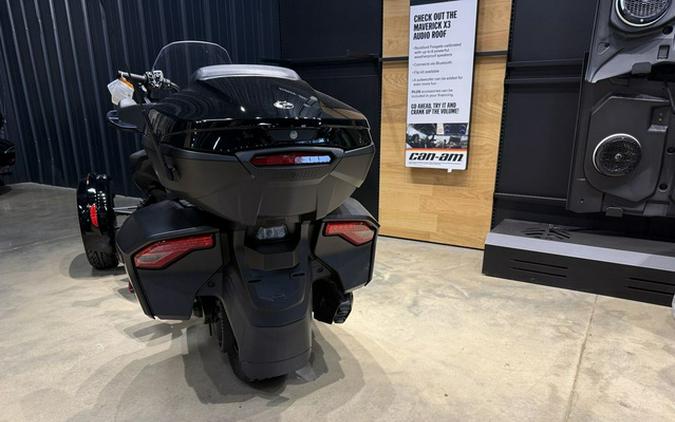 2023 Can-Am Spyder F3 Limited Dark Wheels