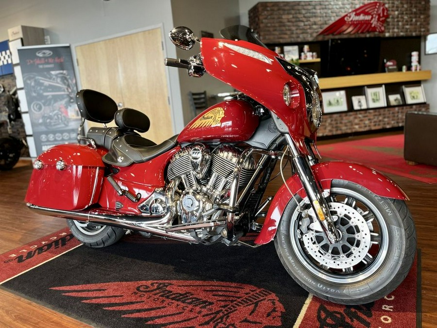 2014 Indian Motorcycle® Chieftain™ Indian Motorcycle® Red