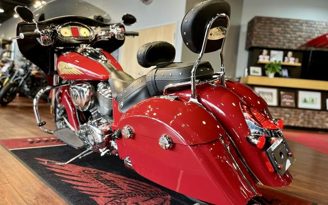 2014 Indian Motorcycle® Chieftain™ Indian Motorcycle® Red