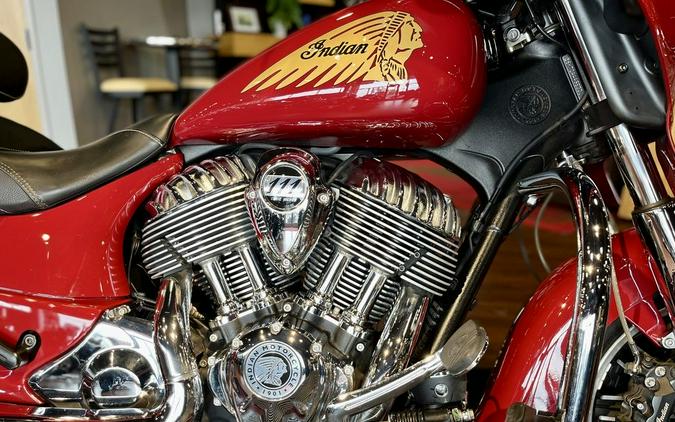 2014 Indian Motorcycle® Chieftain™ Indian Motorcycle® Red