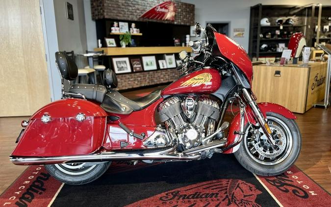 2014 Indian Motorcycle® Chieftain™ Indian Motorcycle® Red