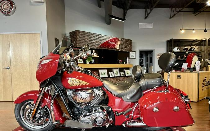 2014 Indian Motorcycle® Chieftain™ Indian Motorcycle® Red