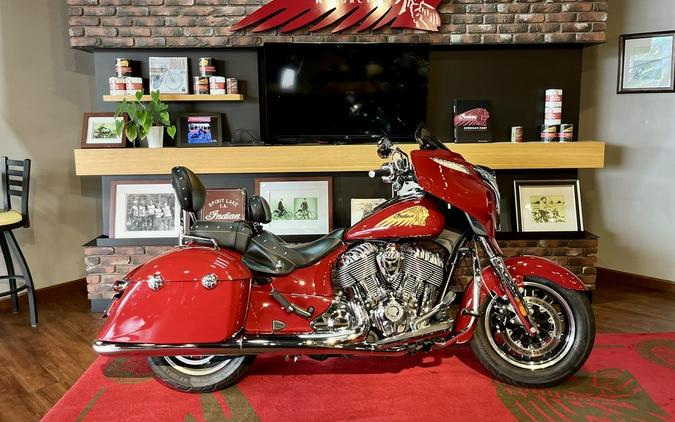 2014 Indian Motorcycle® Chieftain™ Indian Motorcycle® Red