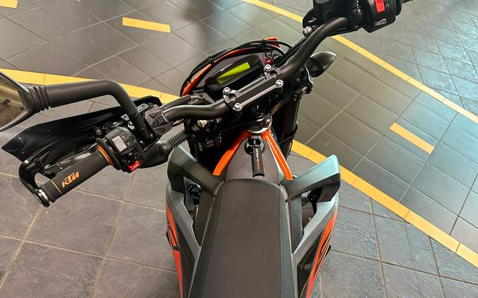 2021 KTM 690 SMC R