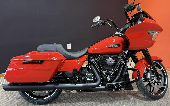 2026 Harley-Davidson® Road Glide® Blood Orange Black Trim