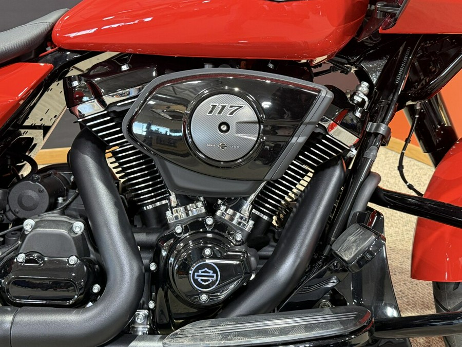 2026 Harley-Davidson® Road Glide® Blood Orange Black Trim