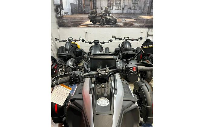 2025 Can-Am RD CANYON XT 1330 SE6 GY 25
