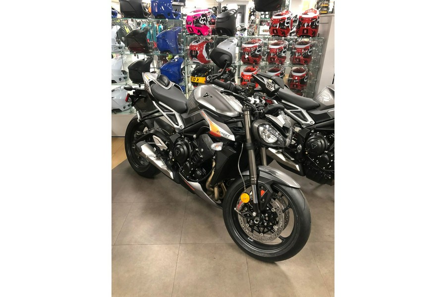 2024 Triumph Street Triple 765 RS Silver Ice