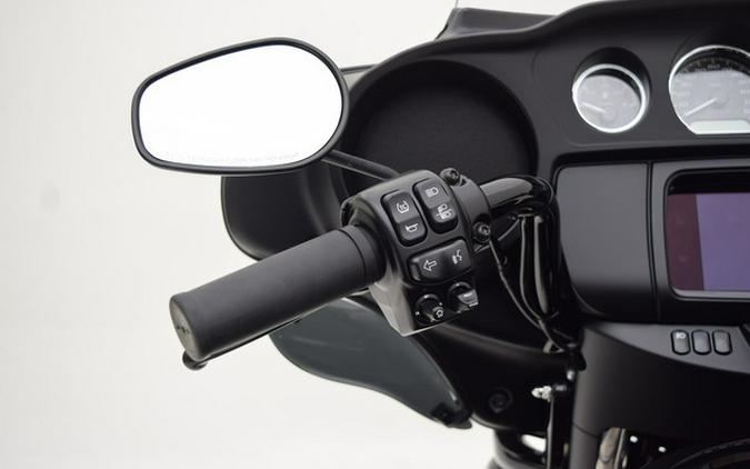 2025 Harley-Davidson FLHTCUTG - Tri Glide Ultra