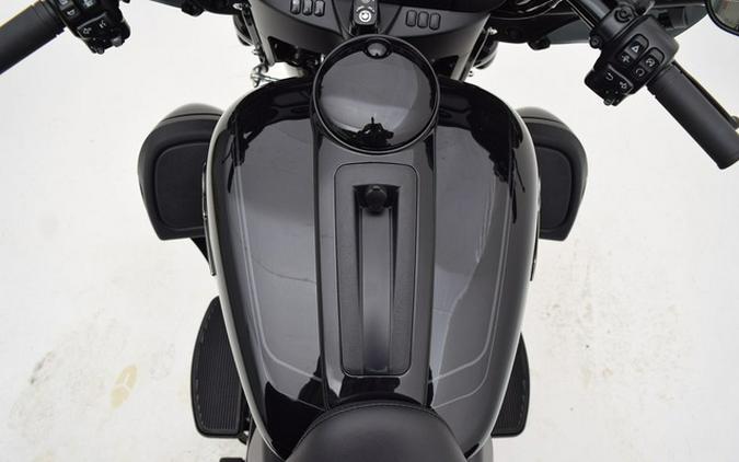 2025 Harley-Davidson FLHTCUTG - Tri Glide Ultra