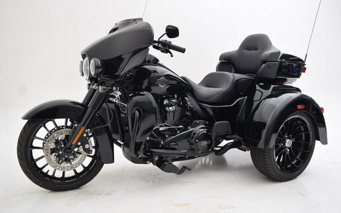2025 Harley-Davidson FLHTCUTG - Tri Glide Ultra
