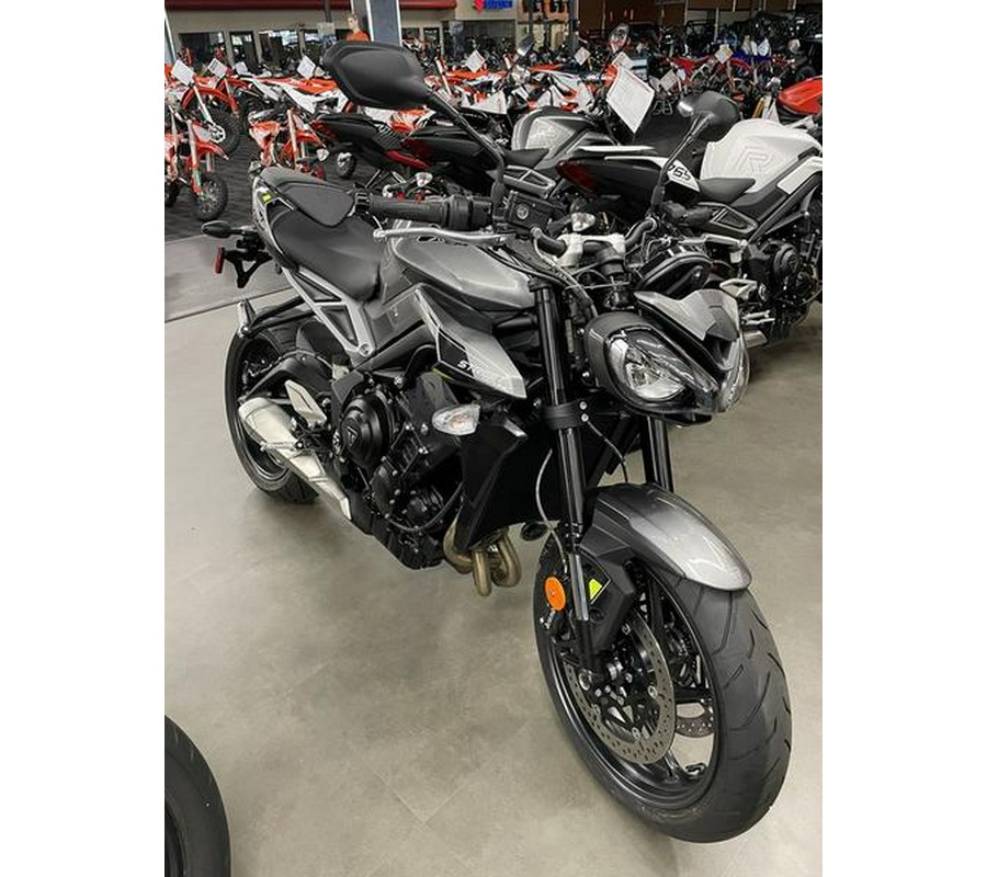 2024 Triumph Street Triple 765 R Silver Ice