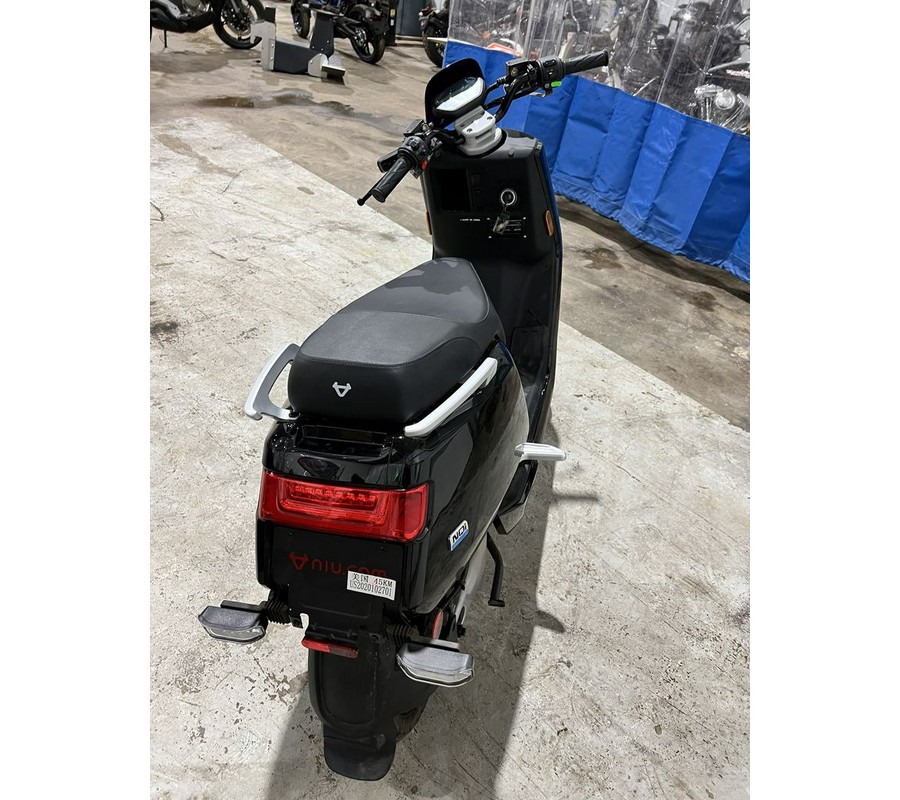 2021 Genuine Scooter Co. NIU NQi Sport