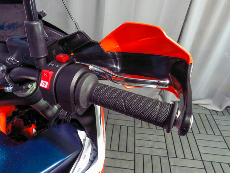 2025 KTM Adventure 890 R